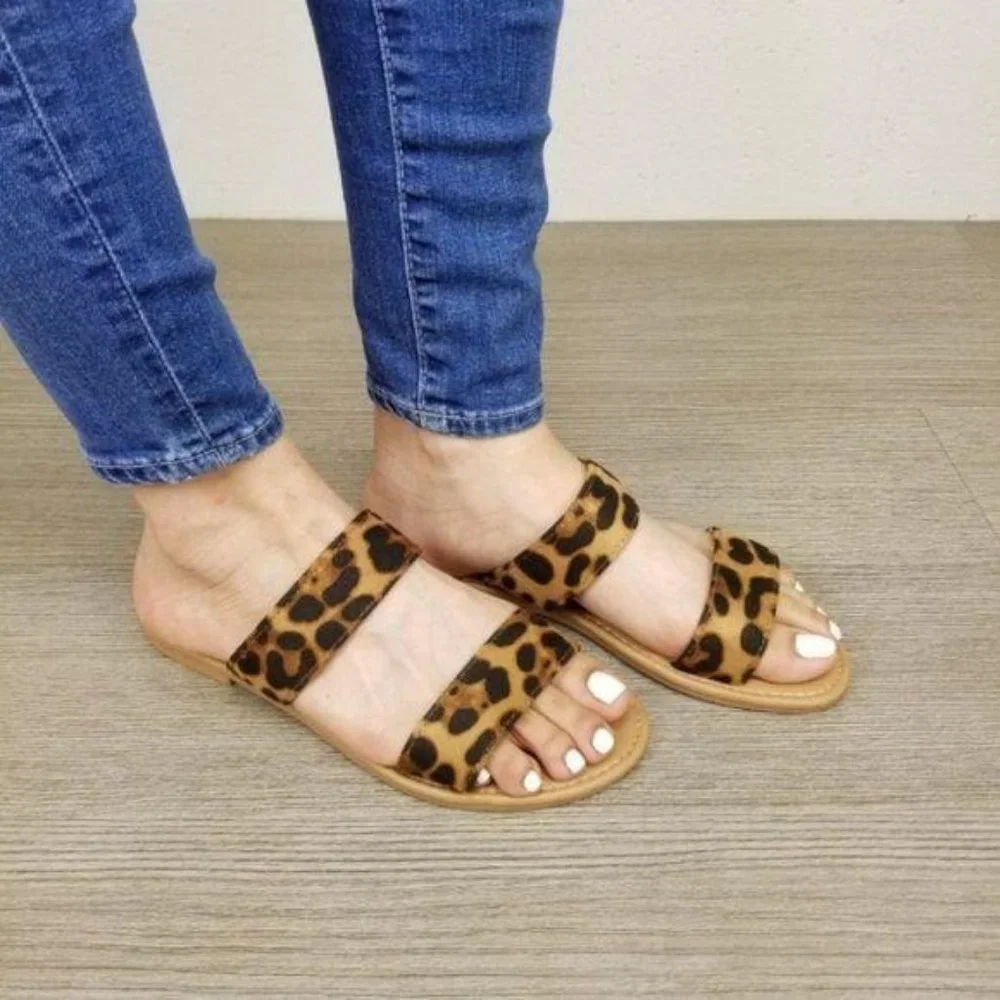 Leopard Print Double Strap Flat Summer Sandals - Picture 2 of 7